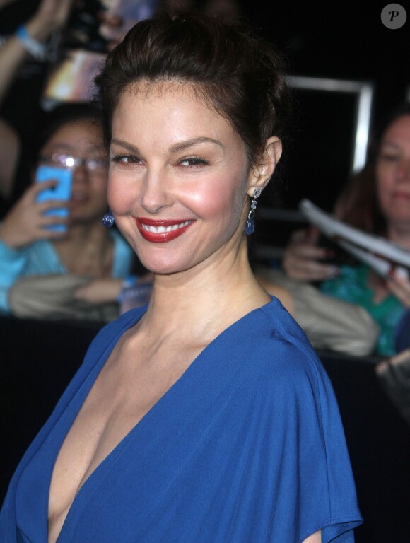 Ashley Judd à la première du film Divergente au Regency Village Theater à Westwood, le 18 mars 2014.