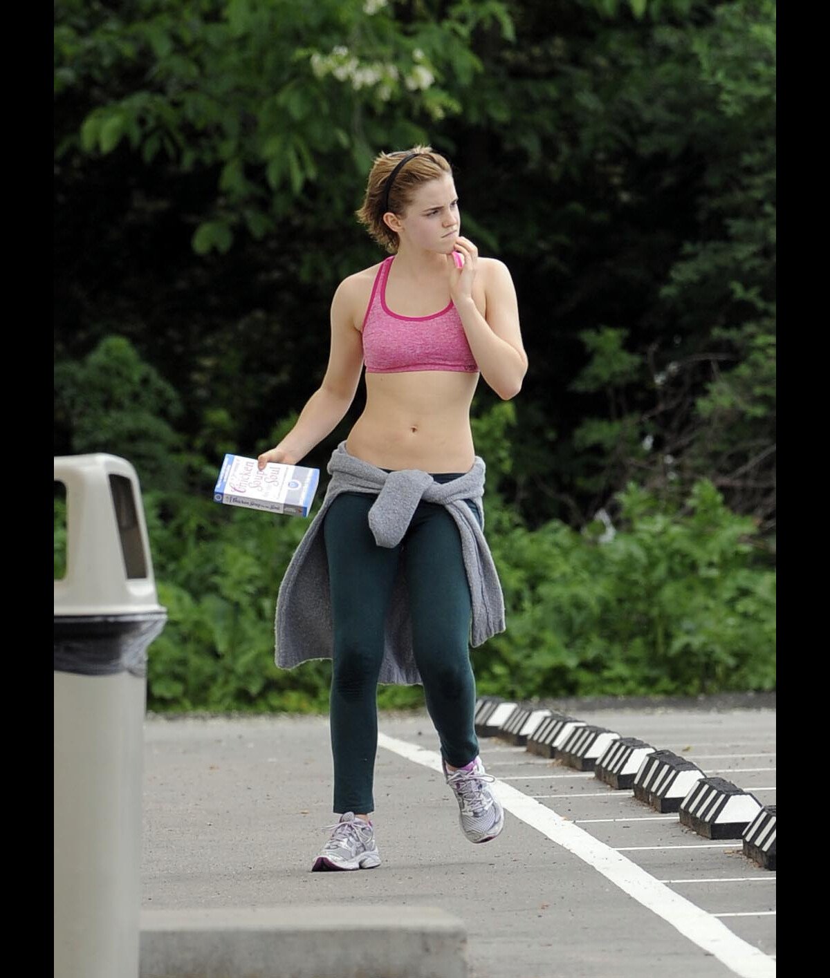 Photo : Emma Watson en mode sportive à New York le 29 mai 2011. - Purepeople