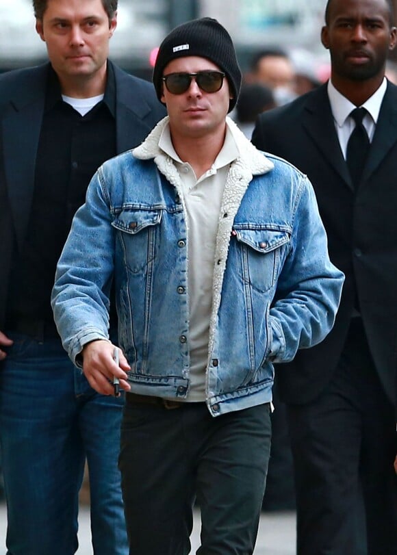 Zac Efron arrive aux studios de l'émission "Jimmy Kimmel Live" à Hollywood, le 30 janvier 2014.