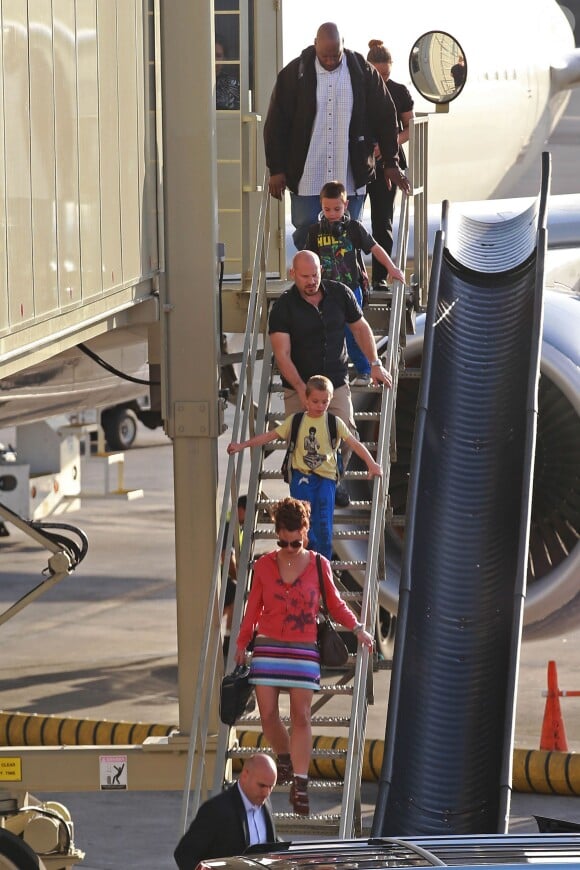 Britney Spears arrive à Honolulu avec ses fils Sean et Jayden Federline à Honolulu, le 24 mars 2014.