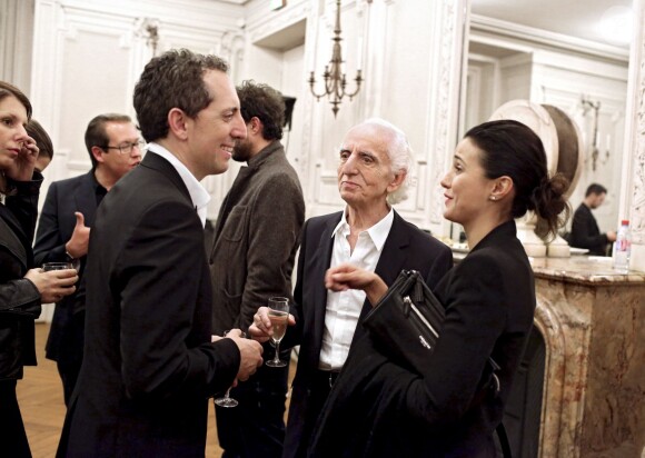 Exclusif - Gad Elmaleh, son père David et Emmanuelle Chriqui après le spectacle de l'humoriste "Sans Tambour" à l'Opéra Garnier à Paris le 16 mars 2014.