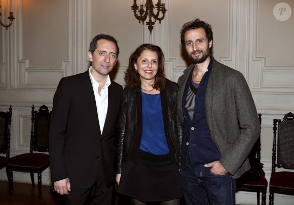 Exclusif - Gad Elmaleh, sa soeur Judith et son frère Arié après le spectacle de l'humoriste "Sans Tambour" à l'Opéra Garnier à Paris le 16 mars 2014.
