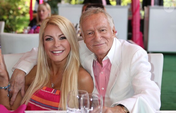 Crystal Harris et Hugh Hefner lors du déjeuner célébrant la Playmate de l'année 2013, à la Playboy Mansion, Los angeles, le 10 mai 2013.