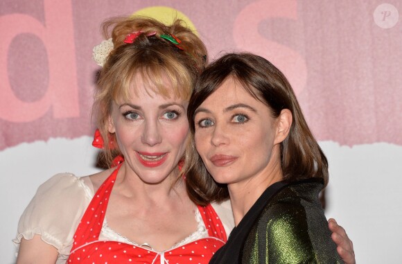 Julie Depardieu et Emmanuelle Béart à l'avant-première du film "Les Yeux Jaunes Des Crocodiles" au cinéma Gaumont Marignan à Paris, le 31 mars 2014.