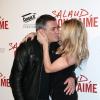 Jean-Marie Bigard et sa femme Lola Marois heureux et très amoureux lors de la l'avant-première du film Salaud on t'aime à l'UGC Normandie sur les Champs-Elysées à Paris le 31 mars 2014.