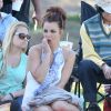 Britney Spears regarde ses fils Sean Preston et Jayden James jouer au foot à Woodland Hills, le 6 avril 2014. 