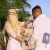 Jessica et Julien se retrouvent lors de la cérémonie des fiançailles. "Les Marseillais à Rio", épisode du 10 avril 2014 diffusé sur W9.
