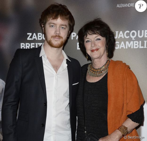Anny Duperey et son fils Gaël Giraudeau lors de l'avant-première du film "24 jours" au cinéma Gaumont Marignan à Paris, le 10 avril 2014