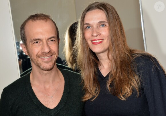 Le chanteur Calogero et sa compagne Marie Bastide lors de la soirée d'ouverture du Club C White à Paris, le 10 avril 2014.
