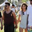 Joe Jonas et sa petite amie Bianda profitent du beau temps à Indio, à l'occasion du Festival de Coachella, le vendredi 11 avril 2014.