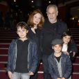  Francis Perrin, sa femme Gersende et leurs enfants, Louis, Baptiste et Clarisse au concert de Chico &amp; The Gypsies &agrave; l'Olympia &agrave; Paris, le 15 avril 2014. 