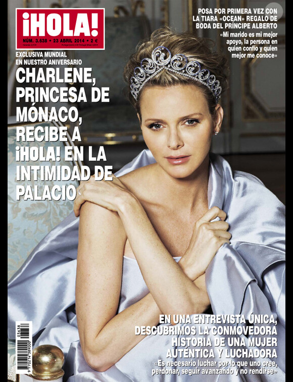 Charlene de Monaco en couverture de Hola, le 23 avril 2014.