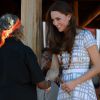 Le prince William et Kate Middleton ont été accueillis à Uluru le 22 avril 2014 lors de cérémonies traditionnelles au Uluru-Kata Tjuta Cultural Centre, au seizième jour de leur tournée officielle en Australie.