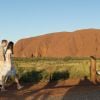 Kate Middleton et le prince William ont pu admirer le site d'Uluru (ou Ayers Rock), le 22 avril 2014, en Australie.
