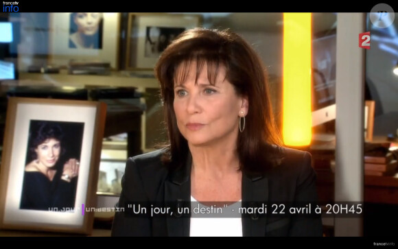 Anne Sinclair face à Laurent Delahousse dans "Un jour, un destin", le 22 avril à 20h45 sur France 2.
