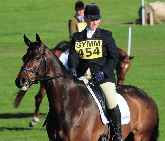 Zara Phillips faisait le 19 avril 2014 son retour à la compétition à l'occasion du Symms Horse Trials, près de Londres, trois mois après la naissance de sa fille Mia.
