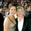 Alexandra Hedison et Ellen DeGeneres aux Emmy Awards à Los Angeles le 19 septembre 2004