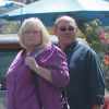 Exclusif - Debbie Rowe et son fiancé Marc Schaffel vont déjeuner à Calabasas le 4 avril 2014.
