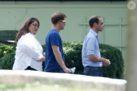 Le prince William et le prince Harry ont eu droit a une visite privée de Graceland à Memphis le 2 mai 2014.