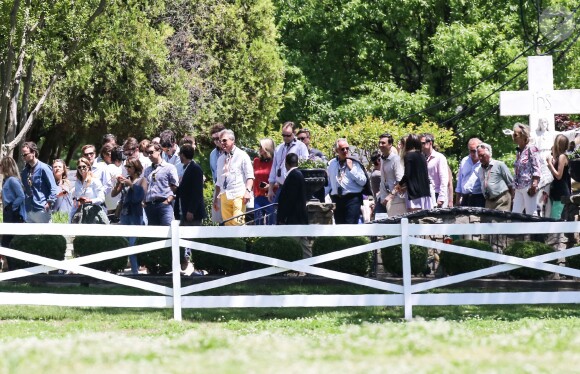 Le prince William et le prince Harry ont eu droit, avec leurs cousines Béatrice et Eugénie, a une visite privée de Graceland à Memphis le 2 mai 2014.