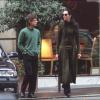 Mick Jagger et L'Wren Scott se promènent dans les rues de Paris, le 24 septembre 2001.