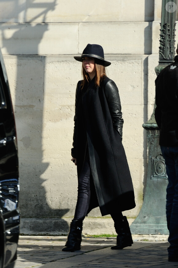 Pauline Ducruet le 5 mars 2014 au Louvre pour le défilé Louis Vuitton, le premier signé Nicolas Ghesquière, lors de la Fashion Week prêt-à-porter automne-hiver 2014-2015 de Paris.
