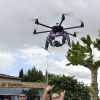 Exclusif - Franck Dubosc et Jean-Marie Bigard après leur match de pétanque, prennent un cours de pilotage de drone à Mougins dans le cadre du  1er Trophée du Sud des Alpes. 4 mai 2014