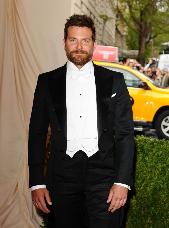 Bradley Cooper lors de la soirée au Metropolitan Museum of Art, le Costume Institute Gala, à New York le 5 mai 2014. Il a pris du poids pour les besoins du film American Sniper