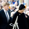 Willem-Alexander et Maxima des Pays-Bas se sont recueillis le 4 mai 2014 à Amsterdam lors des commémorations de la Journée du souvenir