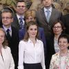 Letizia d'Espagne avec les membres de l'association ECEMC au palais de La Zarzuela à Madrid, le 8 mai 2014