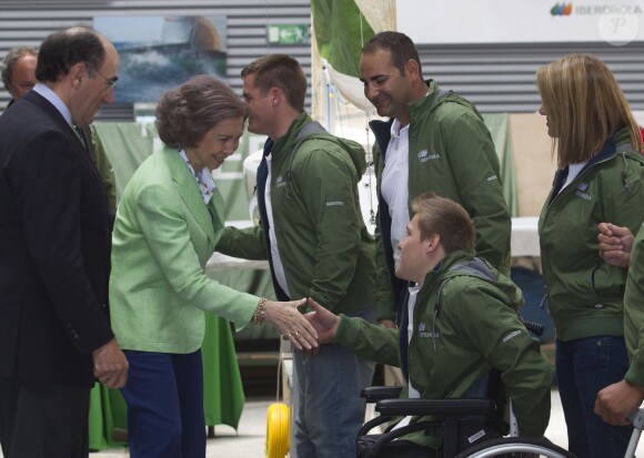 La reine Sofia d'Espagne était à Valence le 8 mai 2014 pour y rencontrer l'équipe paralympique de voile