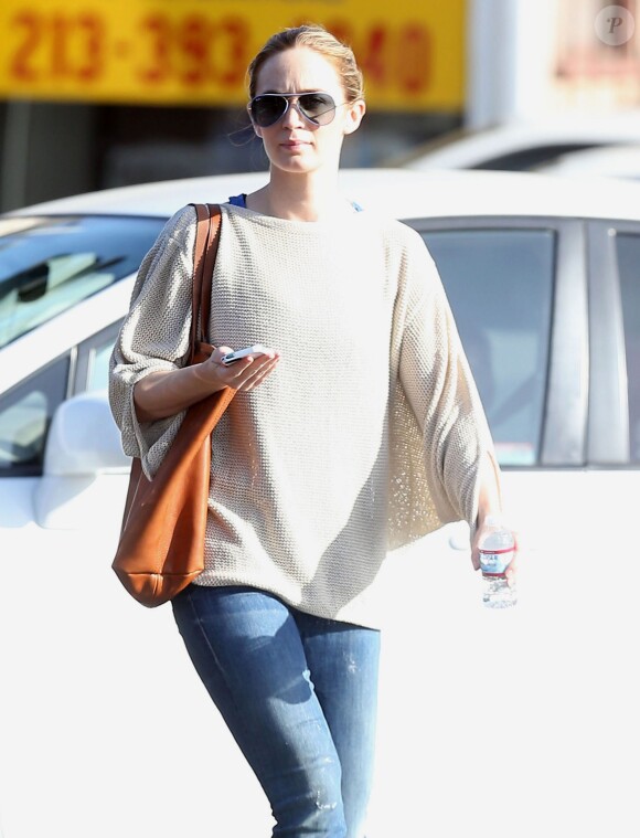 Emily Blunt est allée au salon de beauté WAX à West Hollywood. Le 8 mai 2014.