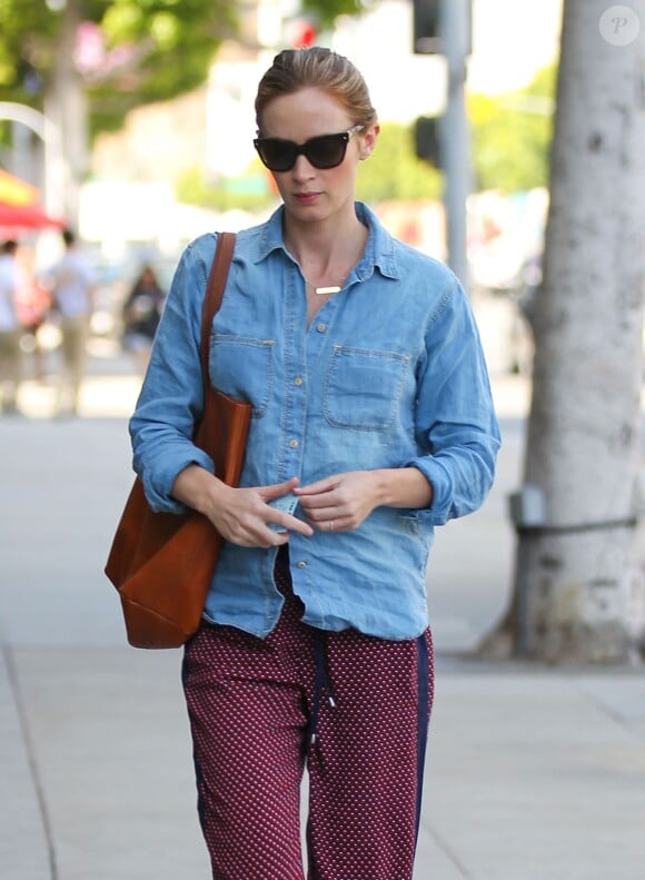 Emily Blunt se rend chez le médecin à Los Angeles, le 16 avril 2014.