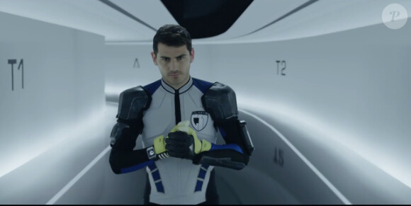 Iker Casillas dans la nouvelle pub futuriste pour Samsung