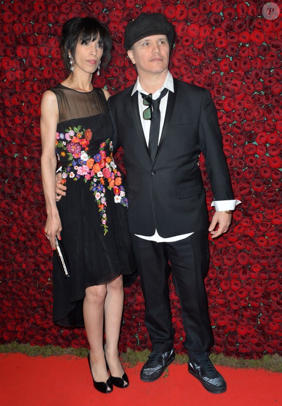 Olivier Dahan et sa femme (bijoux Van Cleef & Arpels) - After-party du film "Grace de Monaco" lors de l'ouverture du 67e festival du film de Cannes au Studio 5 à Cannes le 14 mai 2014.
