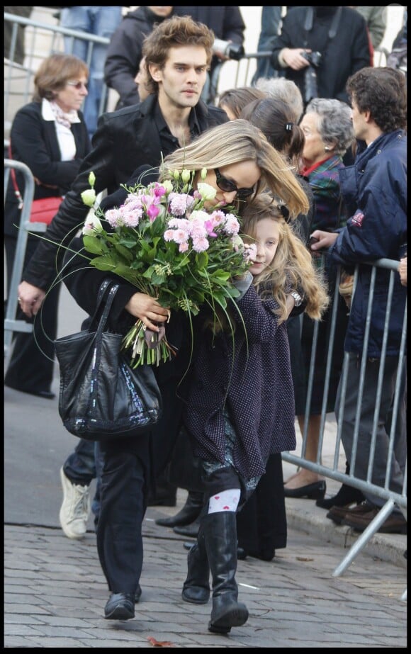 Louise Depardieu, fille de Guillaume, lors des obsèques de son père le 17 octobre 2008
