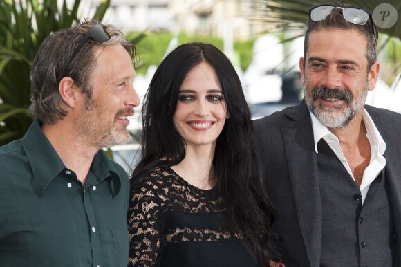 Mads Mikkelsen, Eva Green et Jeffrey Dean Morgan - Photocall du film "The Salvation" (hors compétition) lors du 67e Festival international du film de Cannes, le 17 mai 2014.