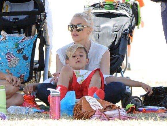 Gwen Stefani avec ses fils à Brentwood, le 17 mai 2014.