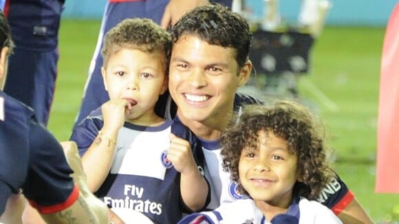 Thiago Silva et Thiago Motta (PSG): Papas champions, le titre se fête en famille