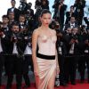 La divine Adriana Lima - Montée des marches du film "The Homesman" lors du 67e Festival du film de Cannes – Cannes le 18 mai 2014.