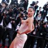 Adriana Lima - Montée des marches du film "The Homesman" lors du 67 ème Festival du film de Cannes – Cannes le 18 mai 2014.