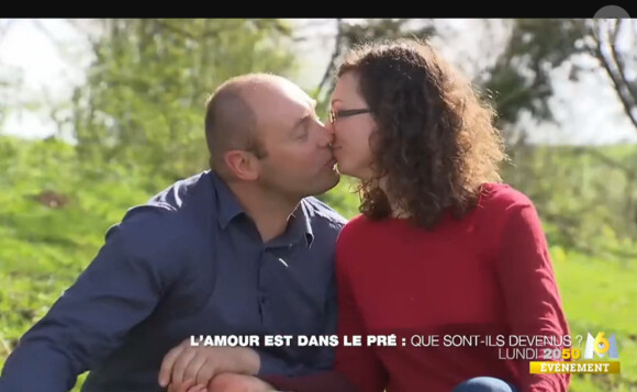 Damien et Élodie amoureux dans L'amour est dans le pré - Que sont-ils devenus ? sur M6 le lundi 26 mai 2014