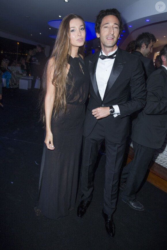 Adrien Brody et sa compagne Lara Lieto - Soirée de Grisogono à l'hôtel Eden Roc au Cap d'Antibes lors du 67e Festival du film de Cannes au Cap d'Antibes le 20 mai 2014.