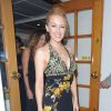Kylie Minogue quitte le restaurant Tetou à l'issue du dîner organisé par Vanity Fair. Golfe-Juan, le 20 mai 2014.