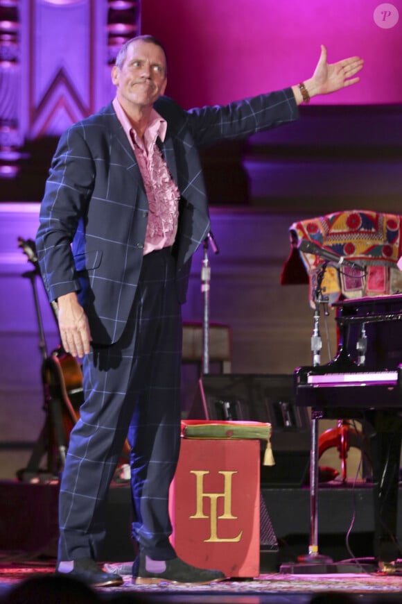 L'acteur anglais Hugh Laurie en concert au Orpheum Annex Theatre à Vancouver, le 20 mai 2014.