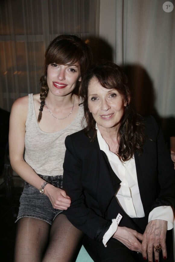 Jennifer Ayache et sa mère Chantal Lauby lors de la soirée au 3.14 Hotel dans le cadre du Festival de Cannes le 22 mai 2013