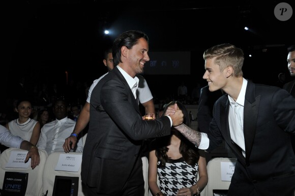 Jay Rutland et Justin Bieber lors de la soirée 'Amber Lounge' U Nite au Sea Club de l'hôtel Le Meridien à Monaco le 23 Mai 2014