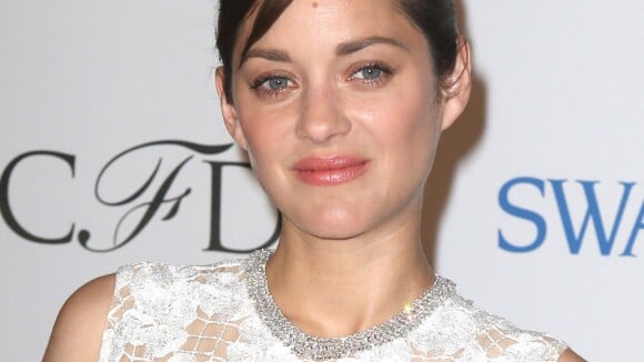 Marion Cotillard rivalise de beauté avec Blake Lively et Heidi Klum