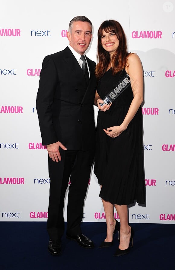 Steve Coogan et Lake Bell, réalisatrice de l'année, assistent aux Glamour Women Of The Year Awards 2014, au Berkeley Square Gardens. Londres, le 3 juin 2014.