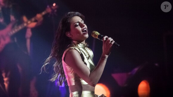 La chanteuse Tal en concert au Palais des Sports à Paris, le 28 mars 2014.
